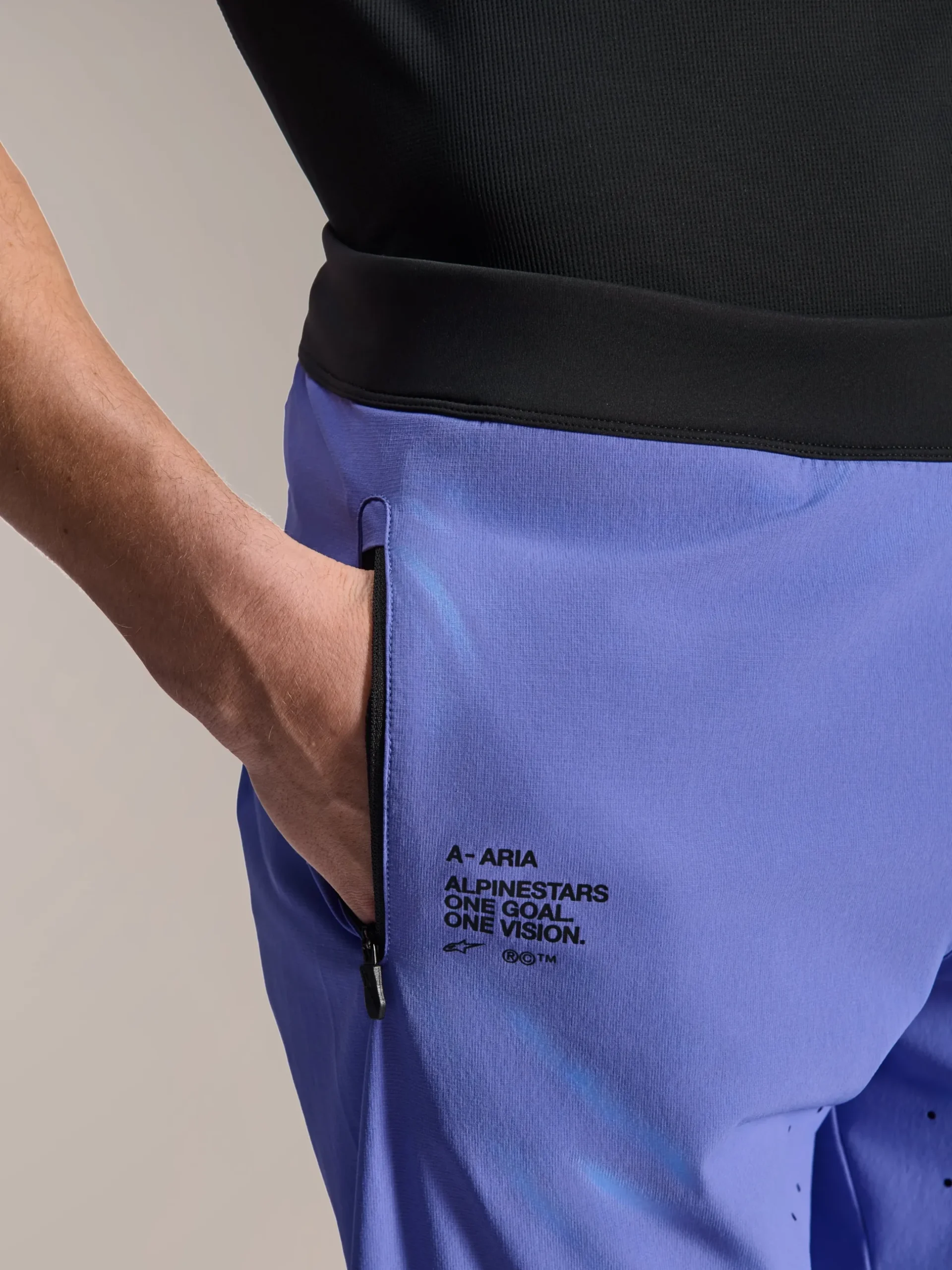 A-Aria Lite Short