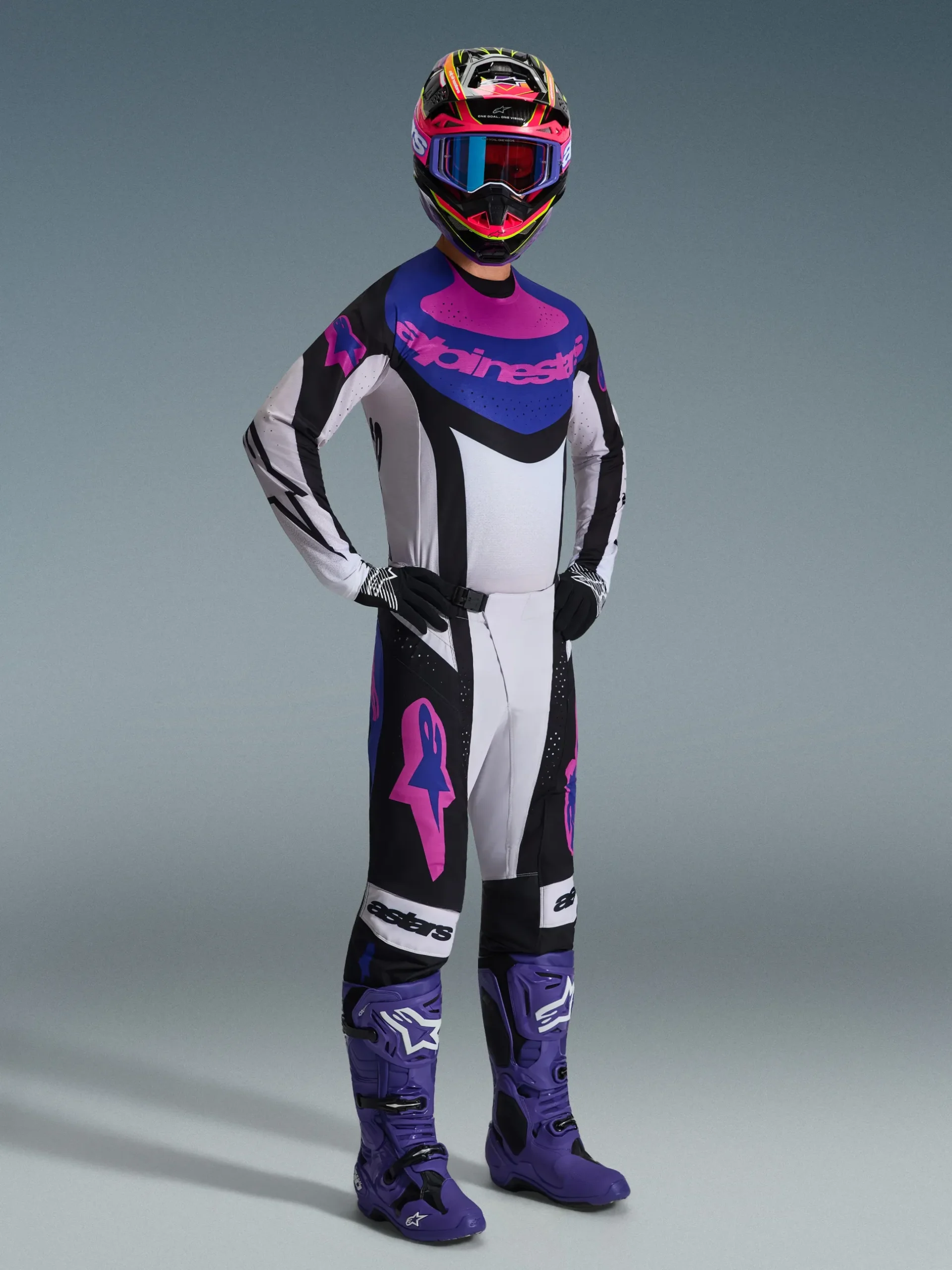 2026 Techstar Knif Gear Set