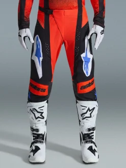 2026 Techstar Knif Gear Set